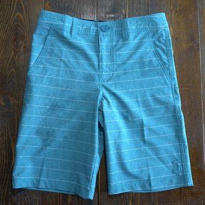 Valor Boys Hybrid Shorts Size 10 Green Pin Stripe